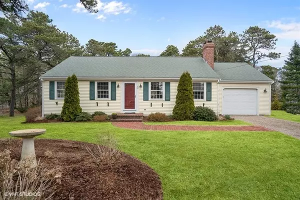 82 Deering Dr, Chatham, MA 02633