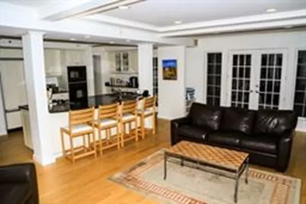 Newton, MA 02459,20 Greenlawn Avenue