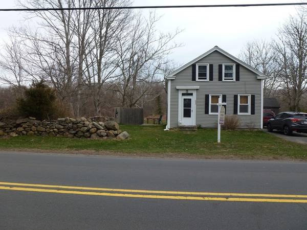 Dartmouth, MA 02748,233 Bakerville Rd