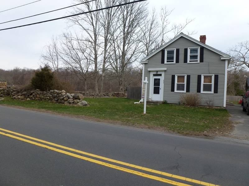 233 Bakerville Rd, Dartmouth, MA 02748