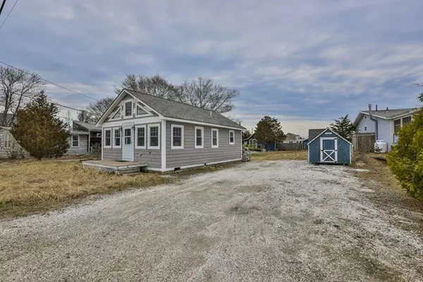 84 Old Point Rd, Newbury, MA 01951