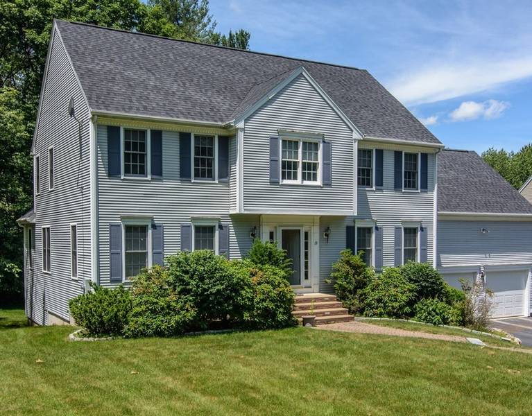 19 Belknap Street, Westborough, MA 01581