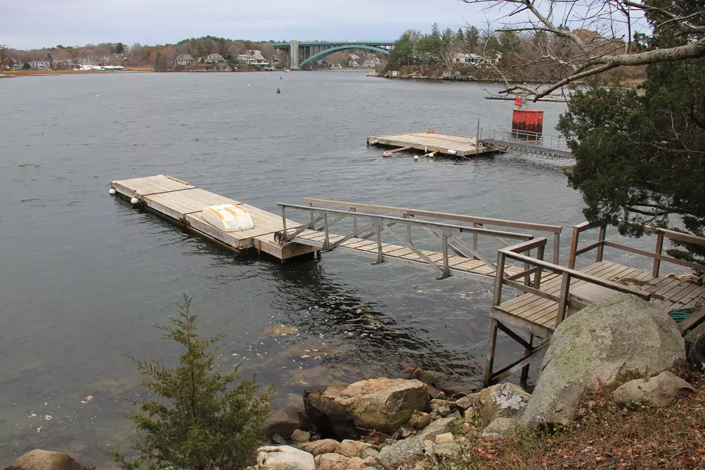 Gloucester, MA 01930,71 Crafts Rd. Rust Island