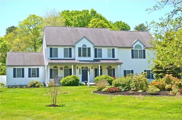 2 Yacht Ln, Sandwich, MA 02644