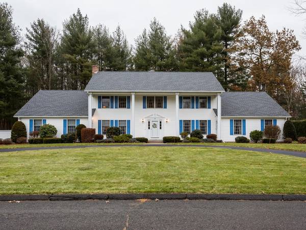 15 Oxford Ln, East Longmeadow, MA 01028