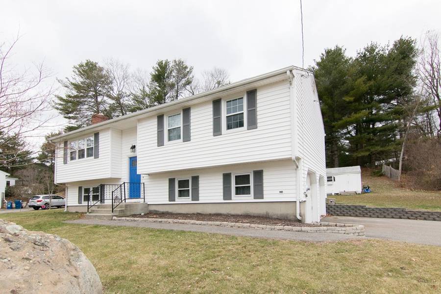 6 Pine Tree Drive, Plainville, MA 02762