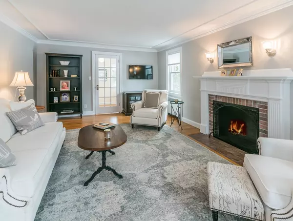 Newton, MA 02465,1725 Commonwealth Ave