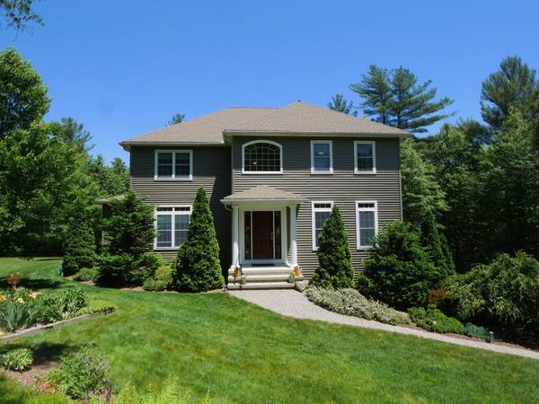 20 Plaza Ave, Belchertown, MA 01007