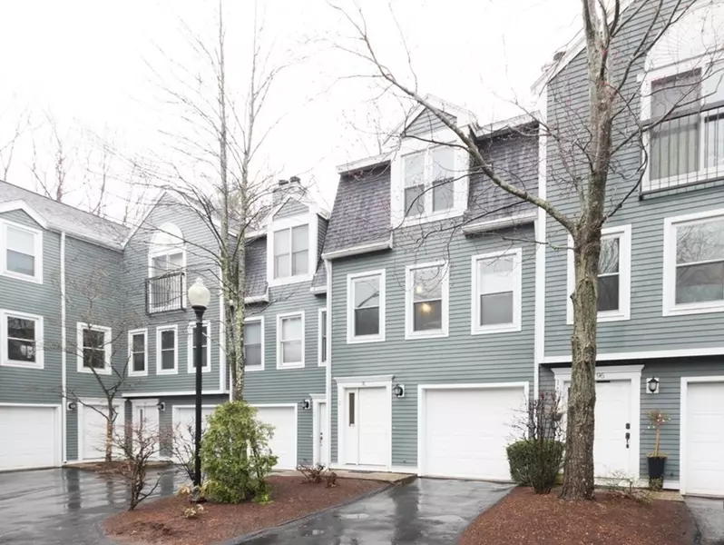 96 Anderer Ln #2, Boston, MA 02132