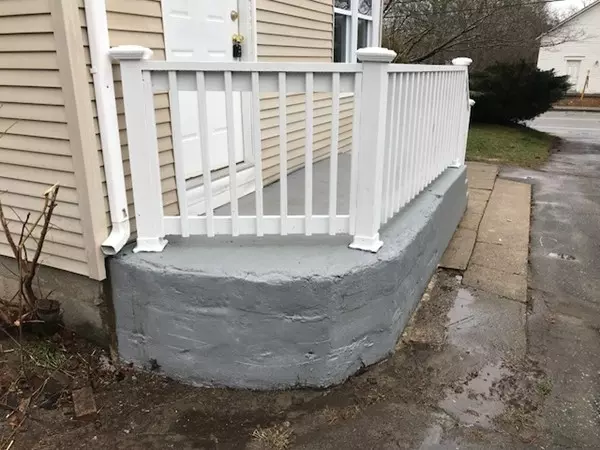 Acushnet, MA 02743,367 Middle Rd