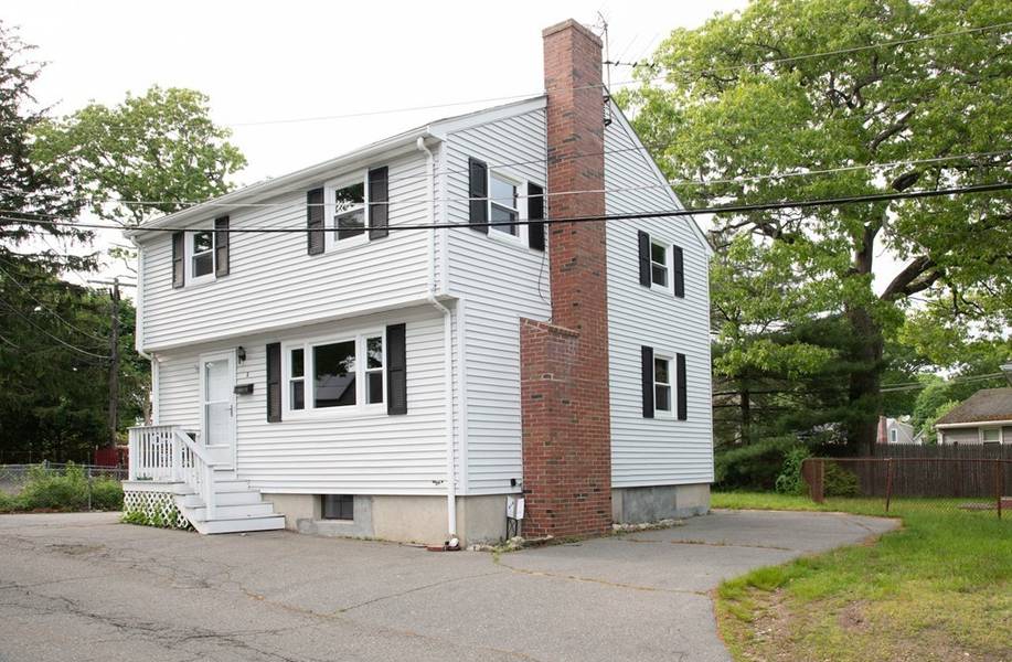 3 Hollis Rd, Lynn, MA 01904