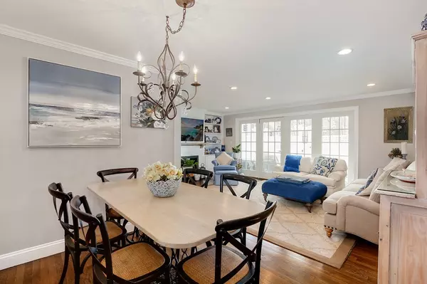 Wellesley, MA 02482,11 Oak St #16