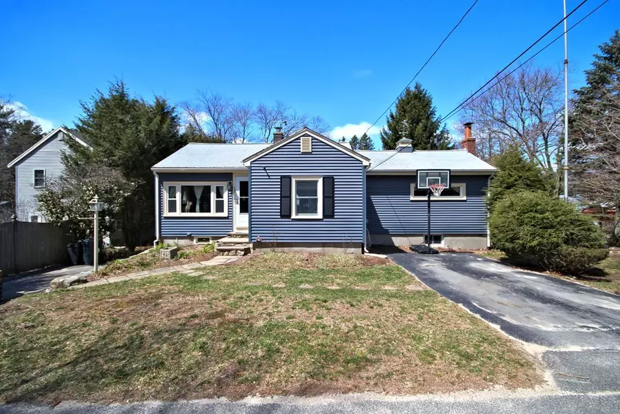 17 Cypress Road, Holbrook, MA 02343