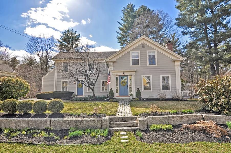 423 South Street, Holliston, MA 01746