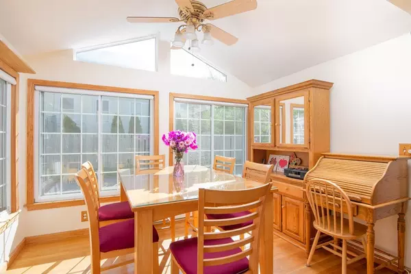 Weymouth, MA 02189,52 Putnam St