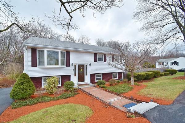 14 Gettysburg Road, Woburn, MA 01801