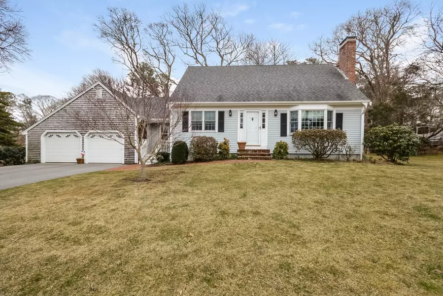 62 Homestead Ln, Yarmouth, MA 02675