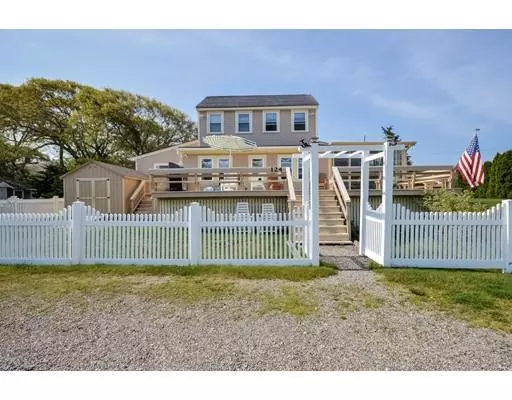 124 Silver Beach Avenue, Falmouth, MA 02556