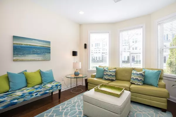 Hingham, MA 02043,118 Stayner Dr #118