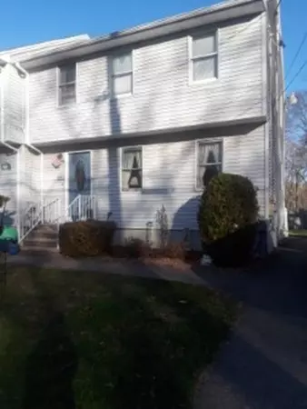 252 School St #252, Taunton, MA 02780