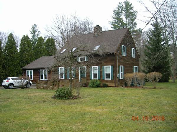 34 Willard, Sturbridge, MA 01566