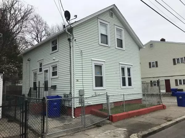 31 Bagley St, Pawtucket, RI 02860