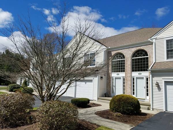 134 Pinehurst Dr #134, East Longmeadow, MA 01028