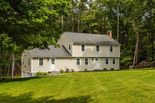 20 Moonpenny Dr, Boxford, MA 01921