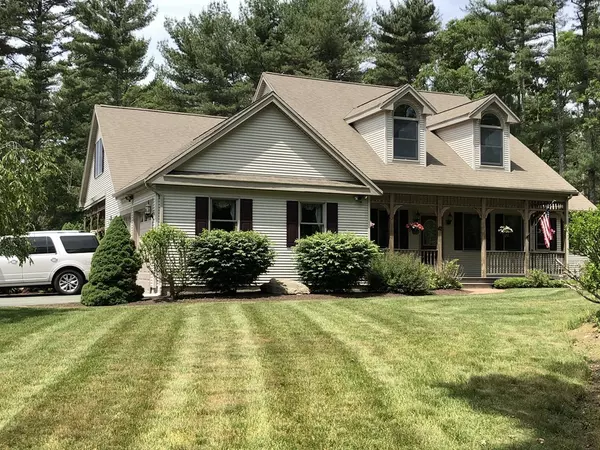 42 Haskell Ridge Rd, Rochester, MA 02770