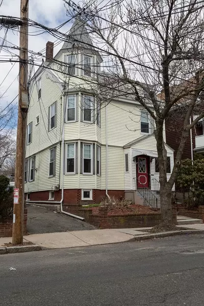 32 Grant St, Somerville, MA 02145