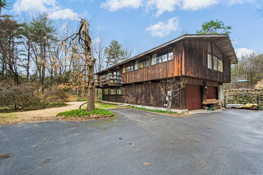 150 Hunters Ridge Rd, Concord, MA 01742