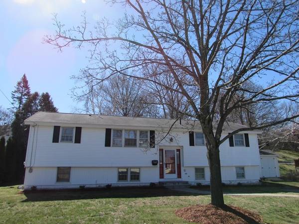 103 Westwind Rd, Lowell, MA 01852