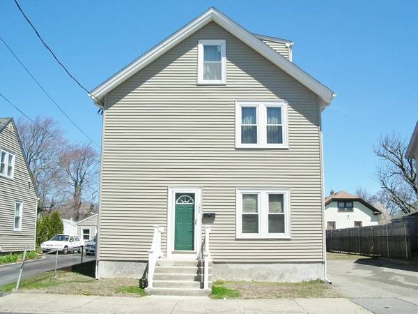 123-125 Francis Ave, Pawtucket, RI 02860