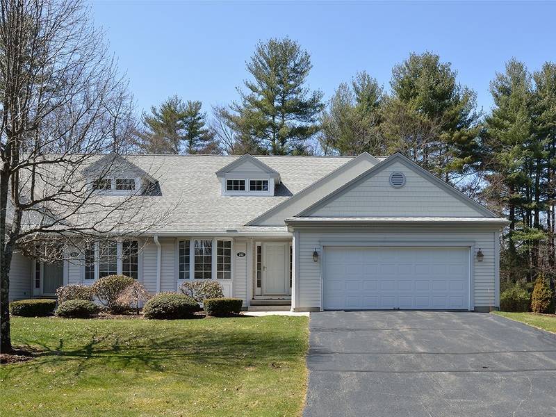 242 Pinehurst Dr. #242, East Longmeadow, MA 01028