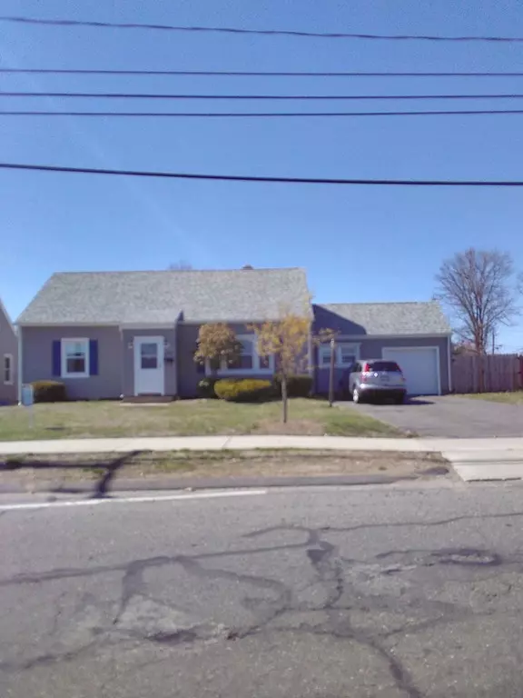 274 Island Pond Rd, Springfield, MA 01118