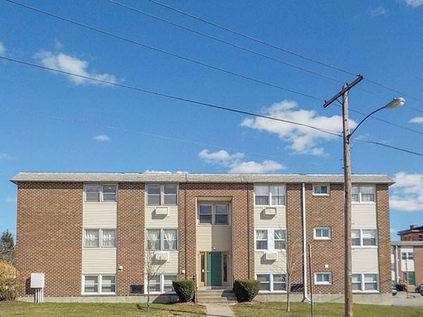 301 Fountain St #11, Pawtucket, RI 02860