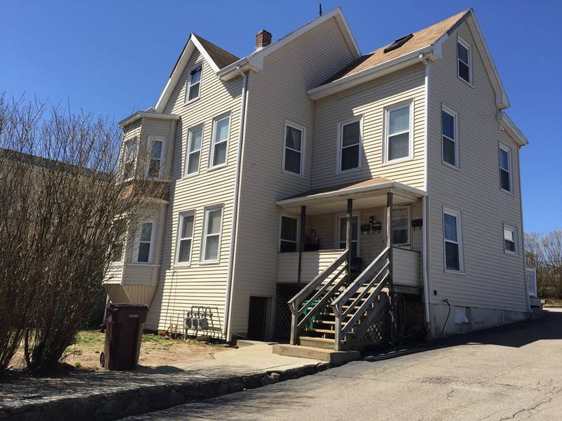 608 Wood Ave, Woonsocket, RI 02895