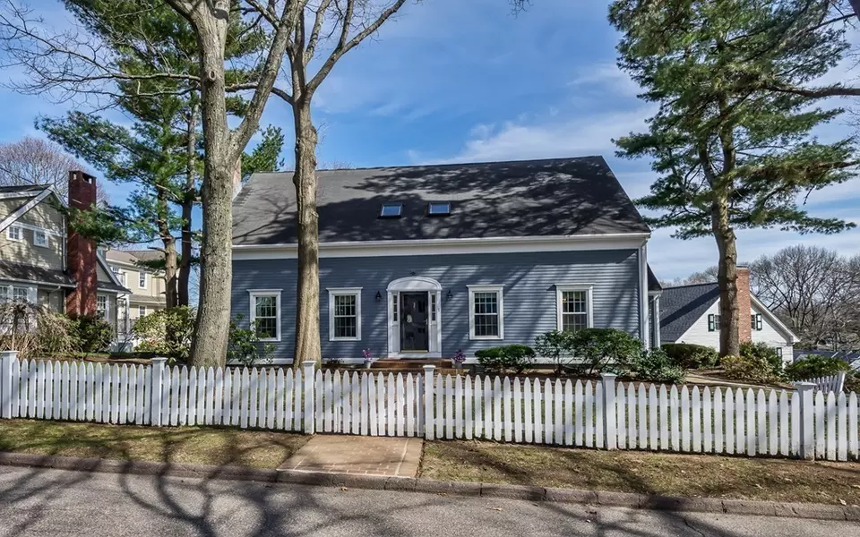 1 Arthur Avenue, Marblehead, MA 01945