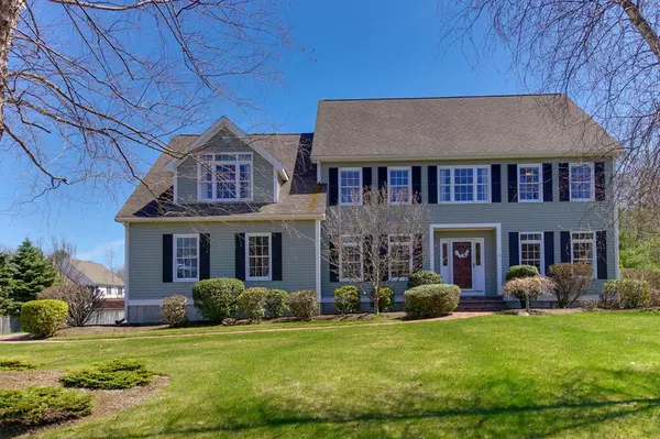 3 Perigo Ln, Norfolk, MA 02056