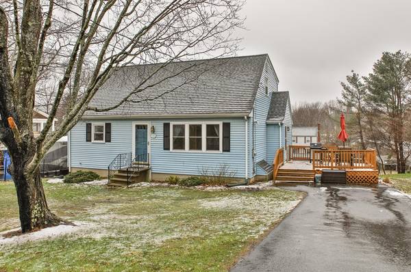 10 Michigan Drive, Hudson, MA 01749