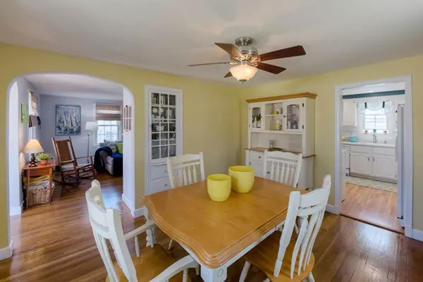 Worcester, MA 01606,6 Stoneleigh Rd