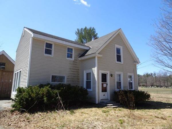 38 Heald St, Pepperell, MA 01463