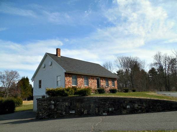 282 Palmer Rd, Ware, MA 01082