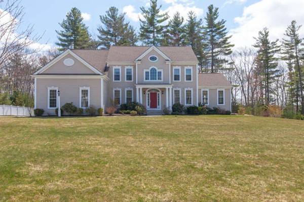 17 Francis Drive, Upton, MA 01568