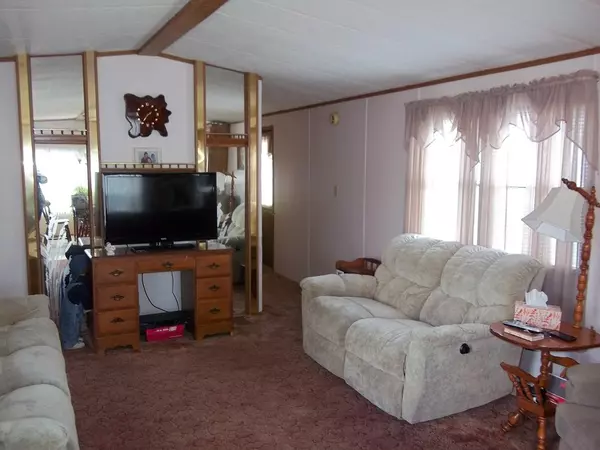 Pawtucket, RI 02861,548 Kenyon Avenue #U#4