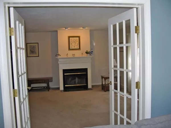 Milford, MA 01757,8 Stallbrook Road #8