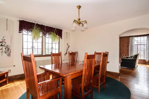 Wellesley, MA 02481,504 Worcester St