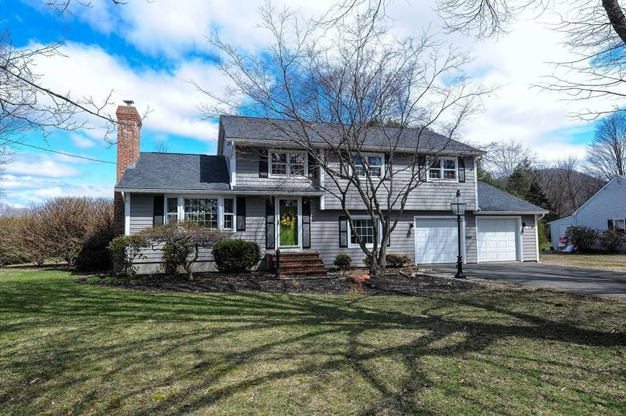 14 King Phillip Ave, Deerfield, MA 01373