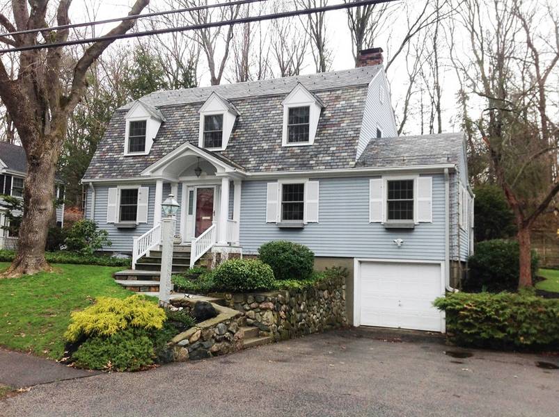 66 Washburn Avenue, Wellesley, MA 02481