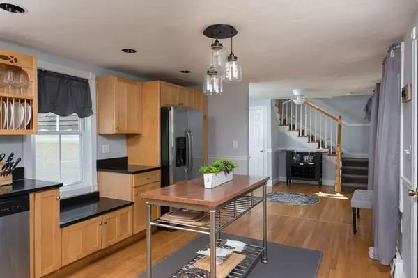 Hanson, MA 02341,585 W Washington St